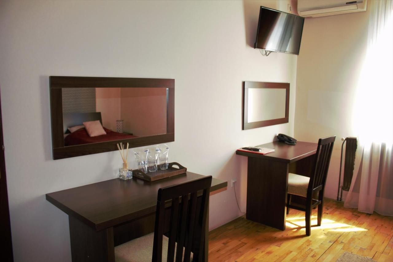 Garni Hotel City Κρούσεβατς Εξωτερικό φωτογραφία