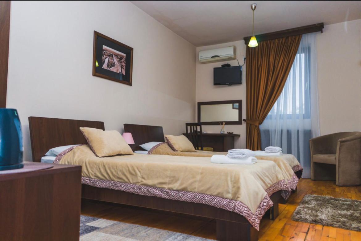 Garni Hotel City Κρούσεβατς Εξωτερικό φωτογραφία