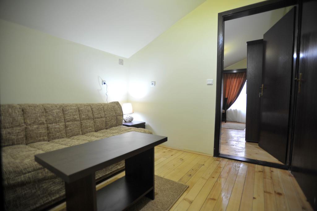 Garni Hotel City Κρούσεβατς Εξωτερικό φωτογραφία
