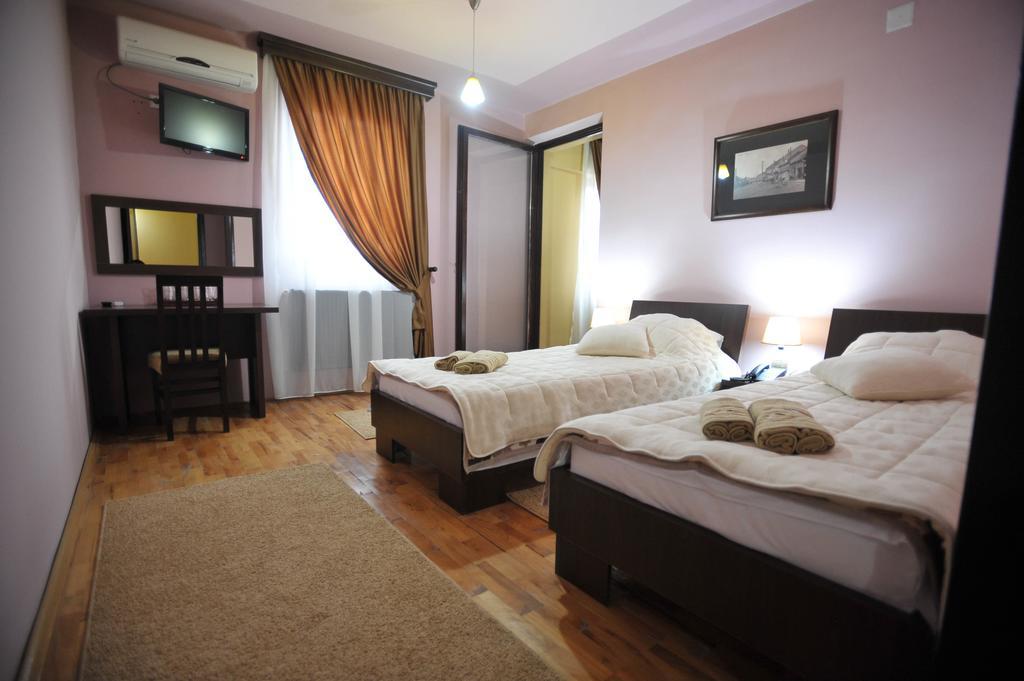Garni Hotel City Κρούσεβατς Δωμάτιο φωτογραφία